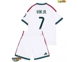 Real Madrid Vinicius Junior #7 Kotipaita Lapsille 2026-27 Lyhythihainen (+ shortsit) Real Madrid Vinicius Junior #7 Kotipaita Lapsille 2026-27 Lyhythihainen (+ shortsit)